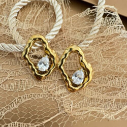 ELEGANCE  GOLD EARRING