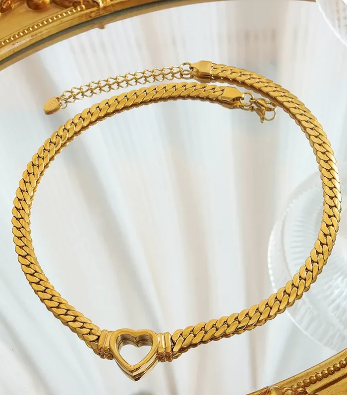 LOVELY HEART GOLD