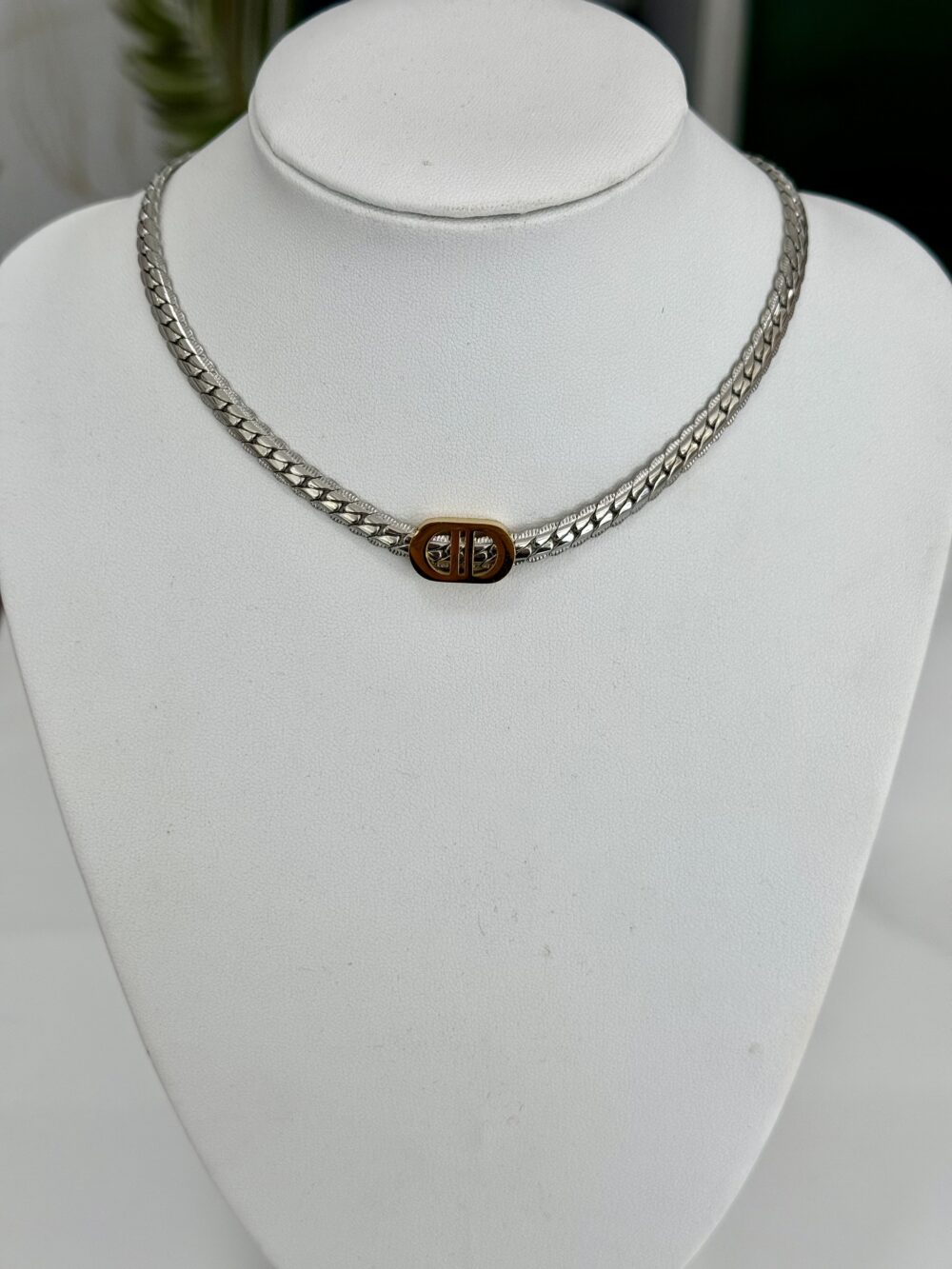 UNIQUE STYLE NECKLACE