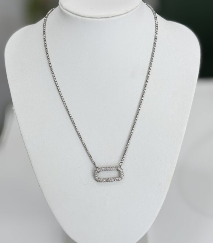 Oval silver necklace