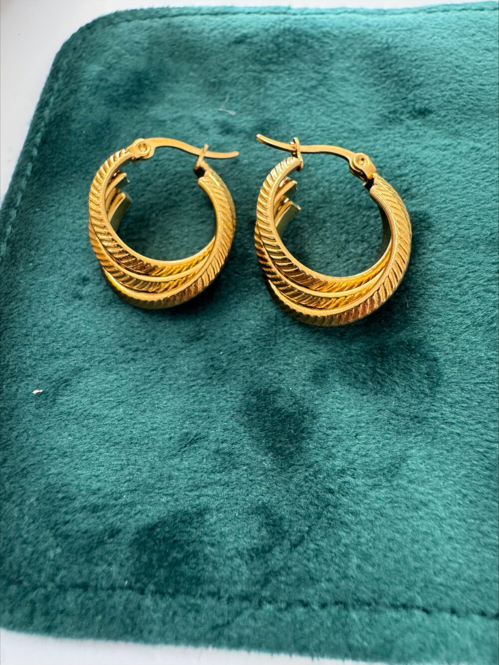 TWIST GOLD HOOPS