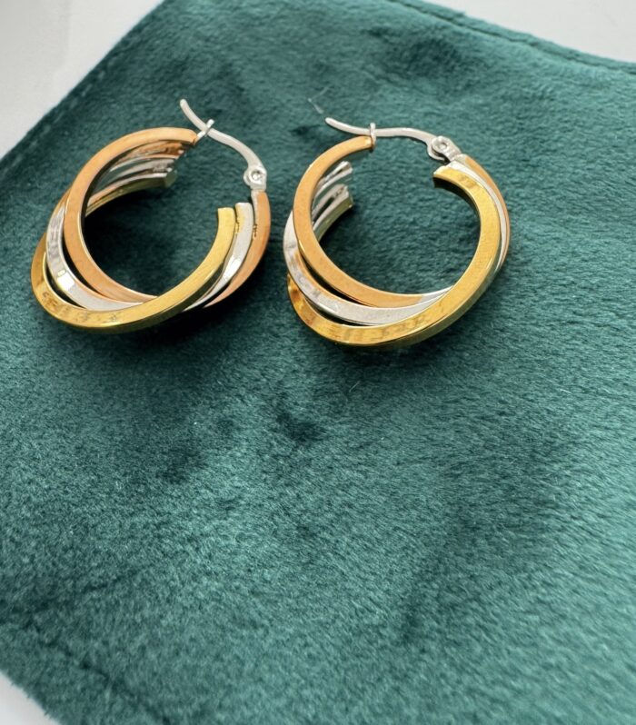 TWIST HOOPS