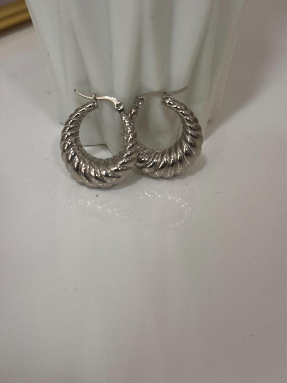 CORAL  SILVER  HOOPS