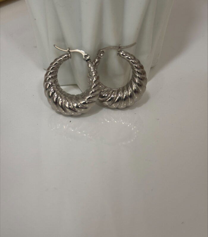 CORAL  SILVER  HOOPS