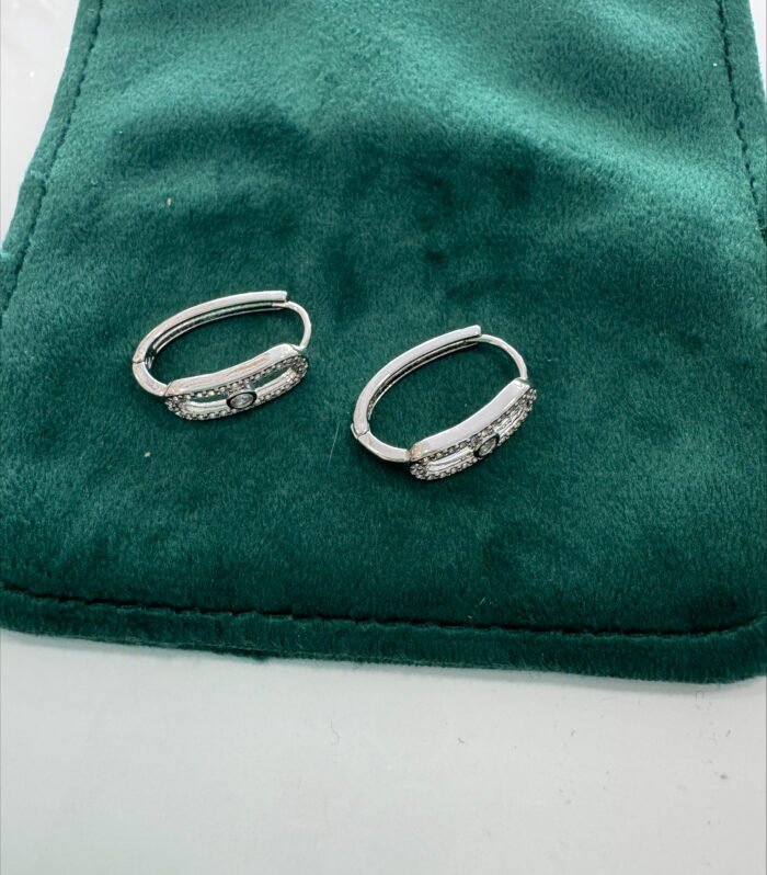 LOVE EARRINGS SILVER