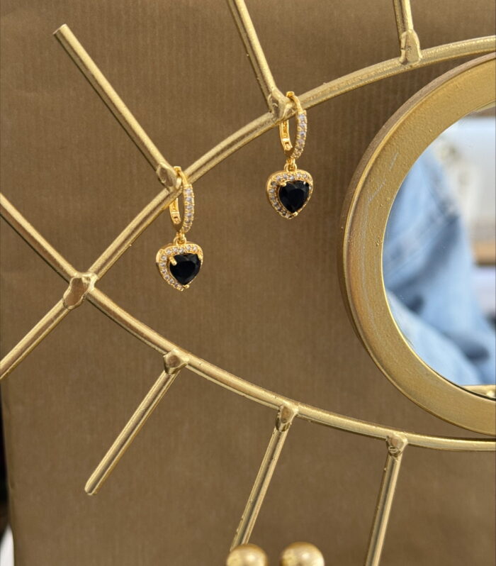 ΣΚΟΥΛΑΡΙΚΙΑ BLACK HEART GOLD