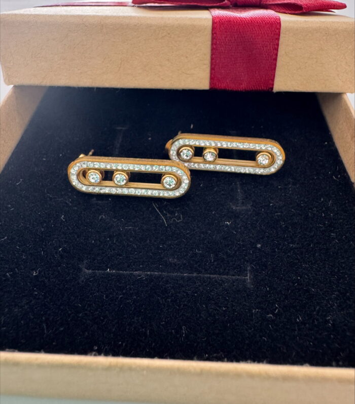 marias gold earrinngs