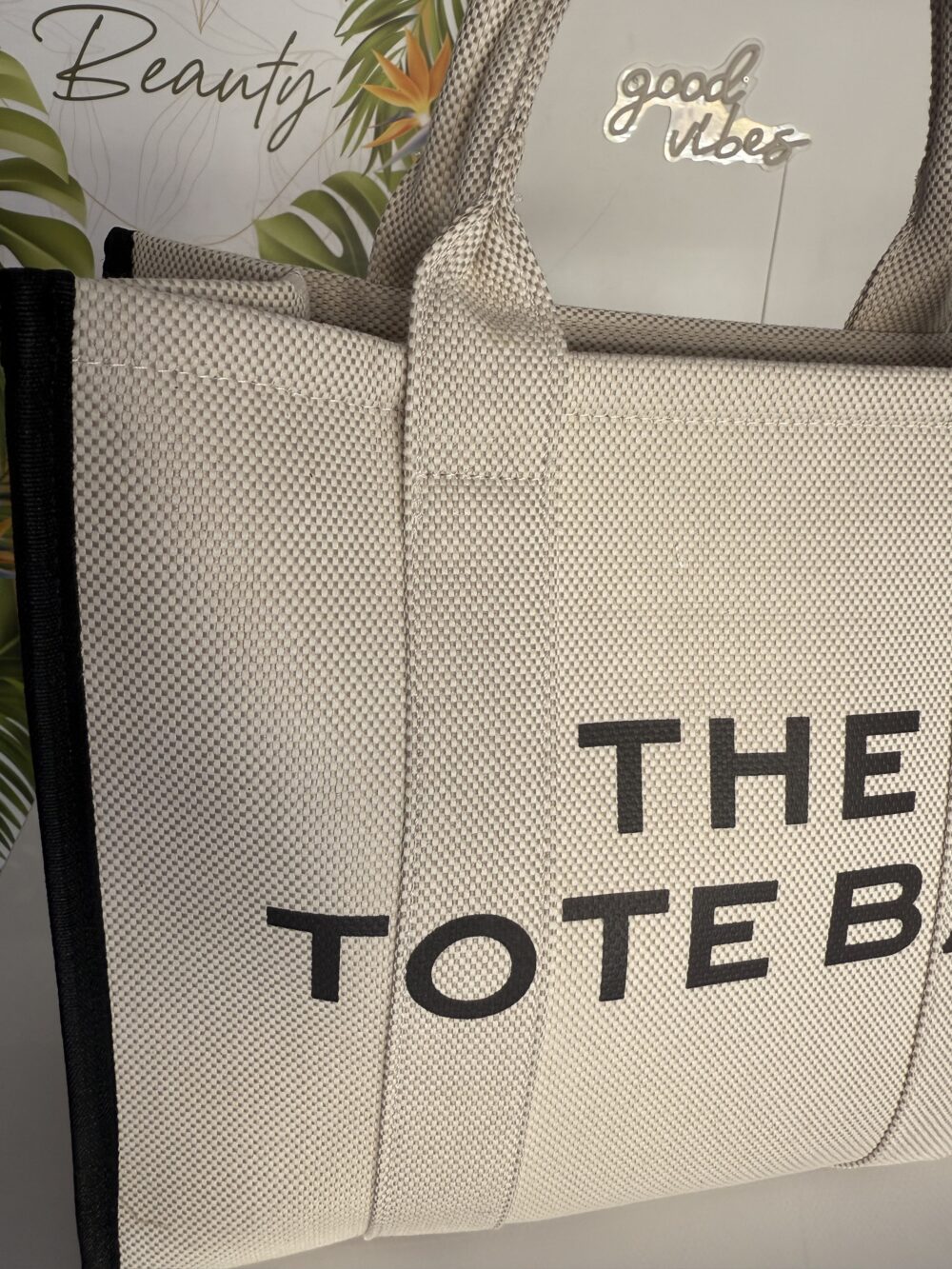 Υφασματινη the tote bag ασπρο-μαυρο μεσαιο μεγεθος - Image 2