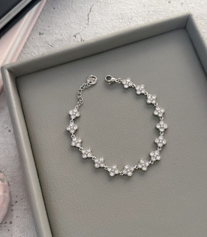 Dutchess  Bracelet flower silver