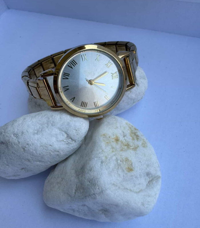 Golden roman elegance watch